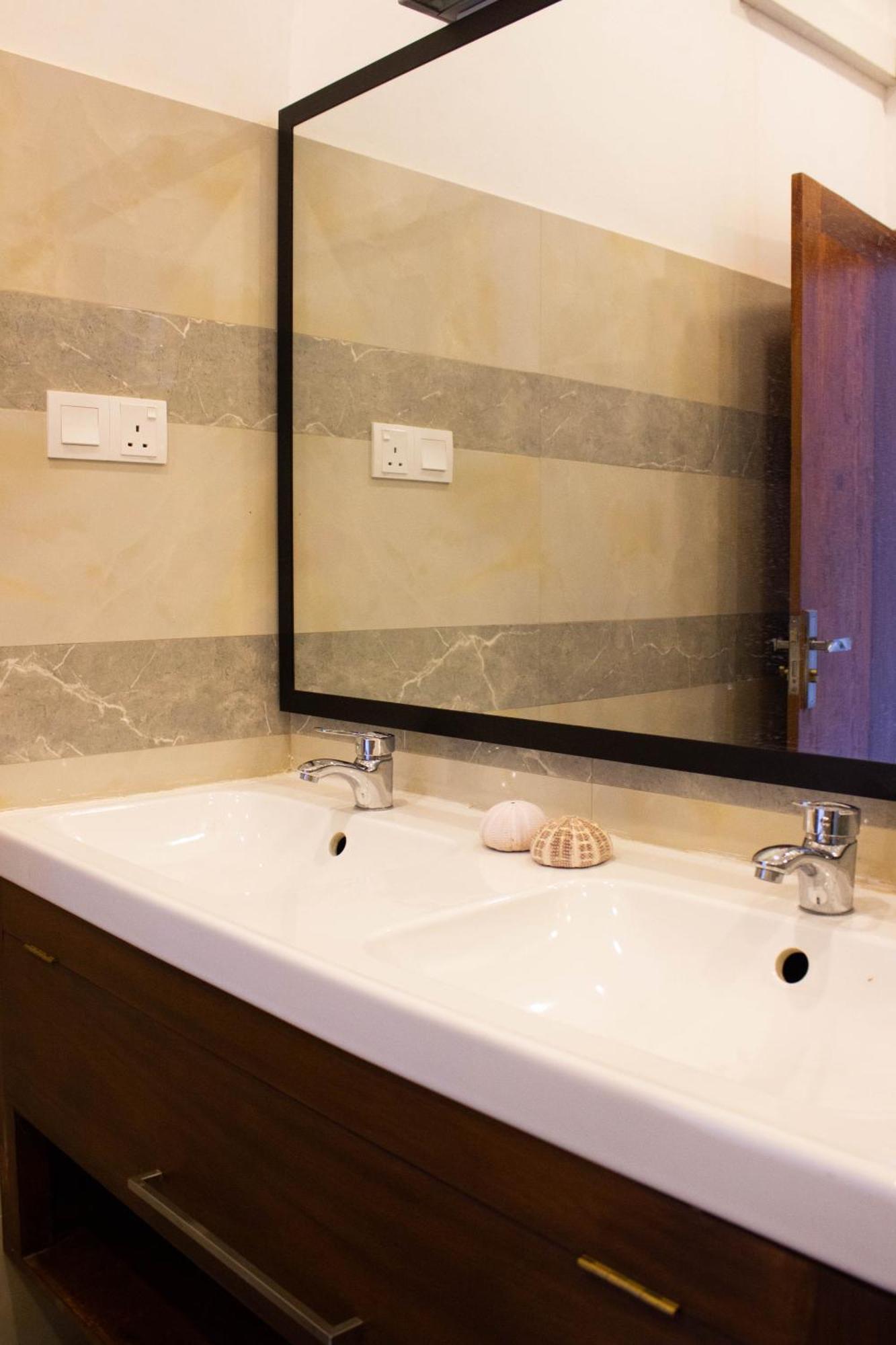 Uralsurf House Hotel Weligama Luaran gambar